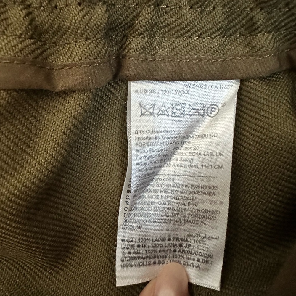 Banana Republic Green Cargo Trousers - Picture 9 of 10